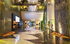 Hotel Sahara Star Mumbai 5* India